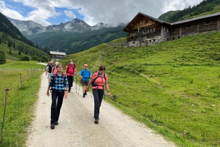 Geführte Wanderung mit Toni im Bereich der Hub Grundalm