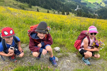 Wanderung mit Toni im Bereich der Bergbahn