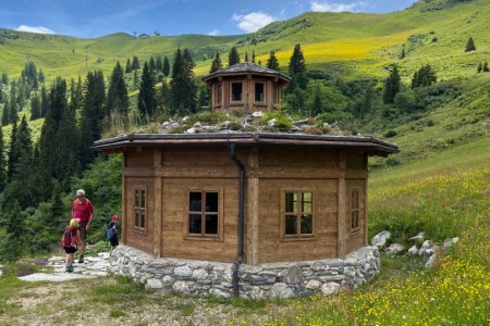 Wanderung mit Toni im Bereich der Bergbahn