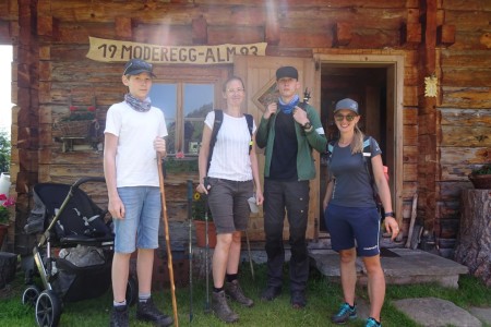 Wanderung mit Maria zur Modereggalm