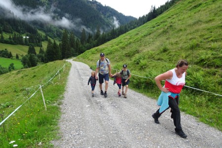 Wanderung mit Melanie zur Aigenalm