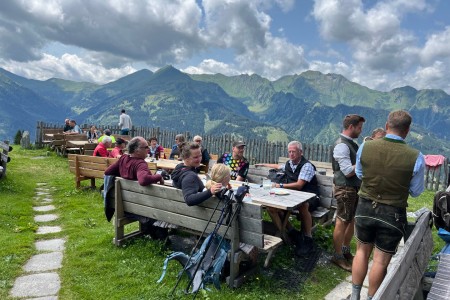 Wanderung mit Toni sen. zur Bichlalm