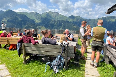 Wanderung mit Toni sen. zur Bichlalm