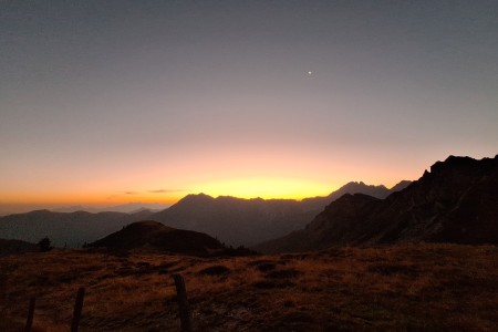 Sonnenaufgang Wanderung mit Matthias im Bereich der Loosbühelalm