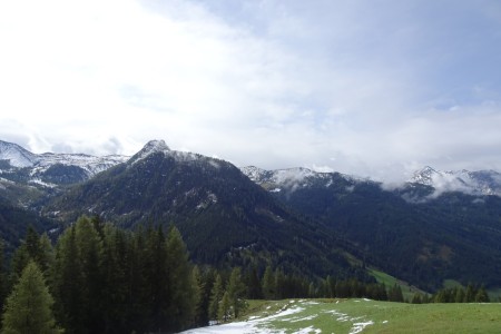 Wanderung mit Maria und Sophia zur Weißalm