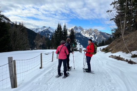 Geführte Schneeschuhwanderung mit Toni im Bereich der Breitenebenalm