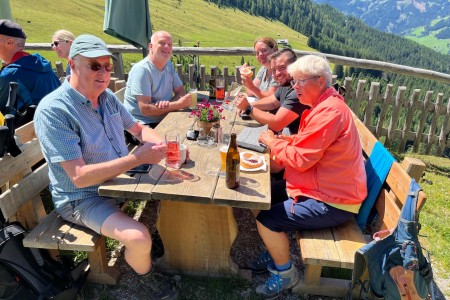 Hauswanderung mit Toni sen. zur Maurachalm