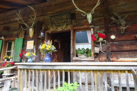 Wanderung mit Maria zur Aigenalm