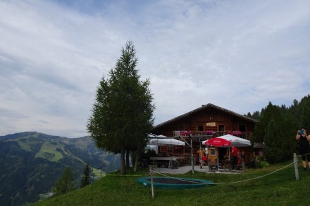 Wanderung mit Dominik zur Heugatalm