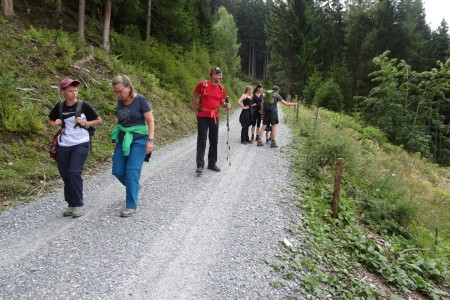Wanderung mit Dominik zur Heugatalm