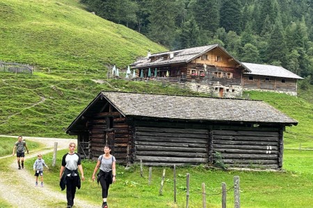 Wanderung mit Toni sen. zur Hubalm