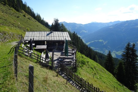 Wanderung mit Maria zum Wetterkreuzsattel
