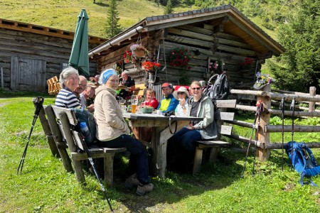 Wanderung mit Toni sen. zur Aigenalm