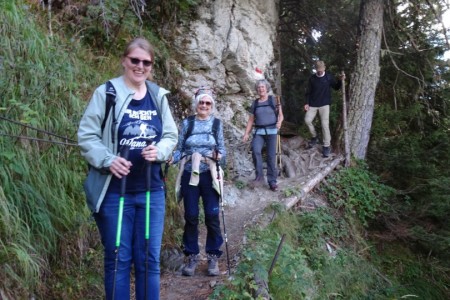 Wanderung mit Maria im Ellmautal