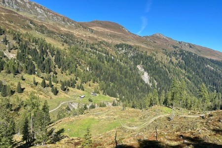 Wanderung mit Toni Senior zur Reitalm