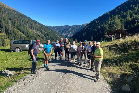 Wanderung mit Toni Senior zur Reitalm