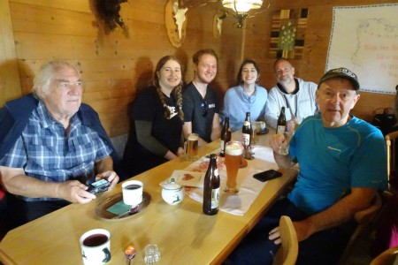 Wanderung mit Maria zur Hirschgrubenalm