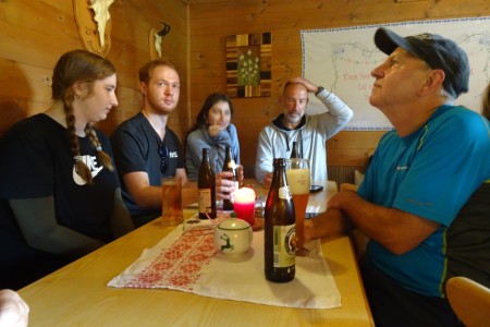 Wanderung mit Maria zur Hirschgrubenalm