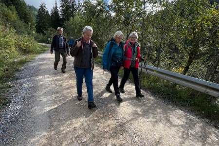 Wanderung mit Toni Sen. zur Breitenebenalm