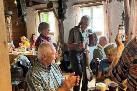 Wanderung mit Toni Sen. zur Breitenebenalm