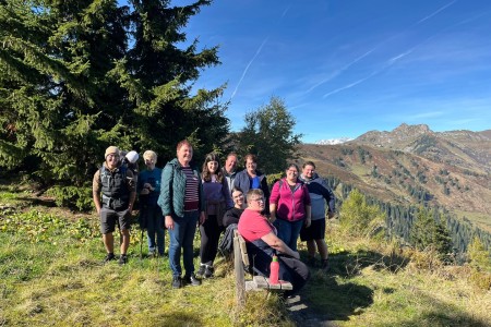 Wanderung mit Toni Senior im Gebiet der Bergbahnen