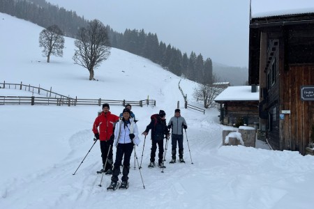 Schneeschuhwanderung mit Toni sen.