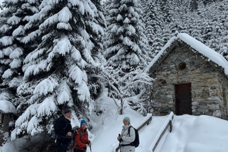 Schneeschuhwanderung mit Toni sen.