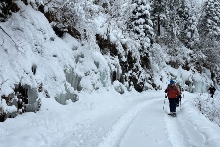 Schneeschuhwanderung mit Toni sen.