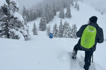 Schneeschuhwanderung mit Toni sen.