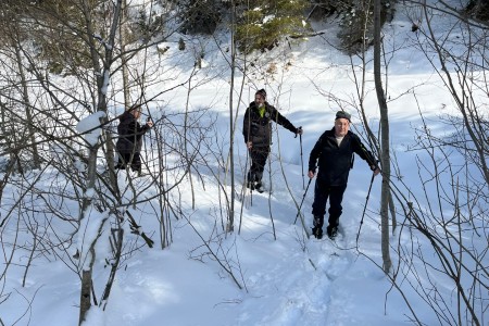 Karfreitag-Schneeschuhwanderung mit netten Stammg&auml;sten