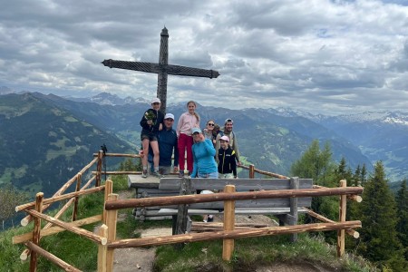 Wanderung mit Toni Senior zum Schuhflicker