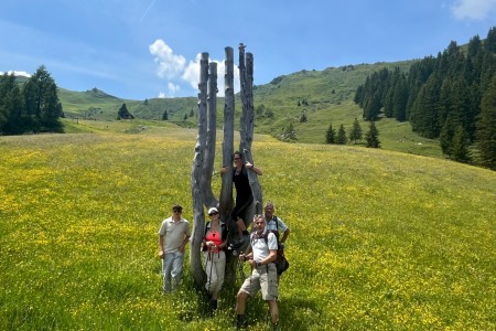 Wanderung mit Toni sen. zum Gro&szlig;arler-Sinnesweg