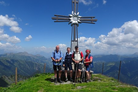 Wanderung mit Maria sen. zum Gamskarkogel