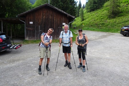 Wanderung mit Dominik zur Ellmaualm