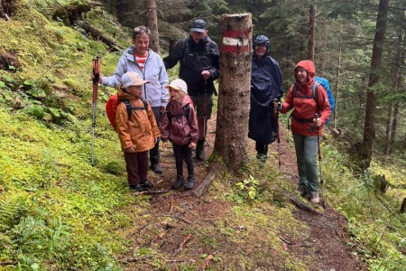 Wanderung mit Toni Senior zur Hubalm