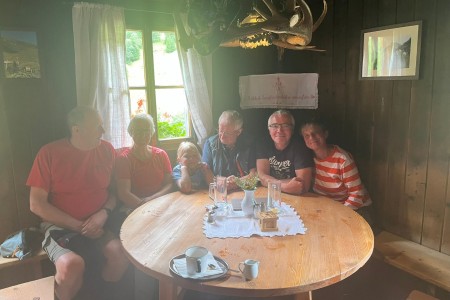 Wanderung mit Toni Senior zur Hubalm