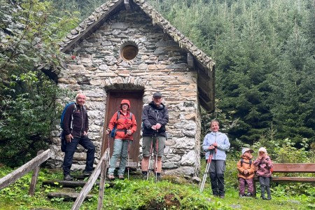 Wanderung mit Toni Senior zur Hubalm
