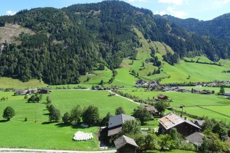Wanderung mit Maria zur Aigenalm