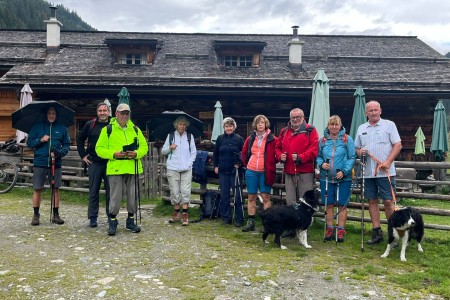 Wanderung mit Toni Senior zur Hubalm
