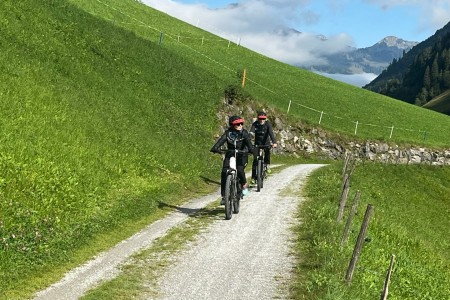 E-Bike Tour mit Toni Senior zu der Kreealm