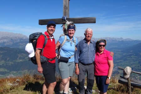 Wanderung mit Maria sen. zum Tennk&ouml;pferl
