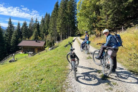 E-Biketour zur Maurachalm, Unterwandalm, Karseggalm mit Toni Sen.